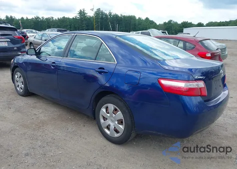 2007 Toyota Camry Le z USA, uszkodzony, nr VIN 4T1BE46K47U104905